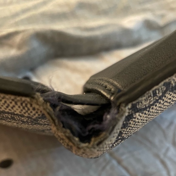 Gucci GG Supreme Sherry Line Wallet - Picture 5 of 8